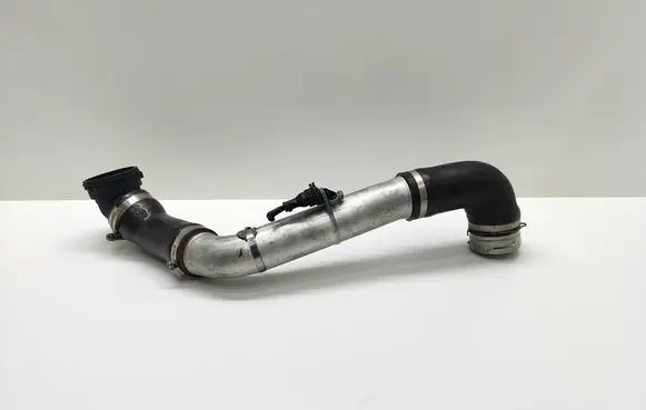 BMW 5 E60 E61 Intercooler hose/pipe 7793896 779389603