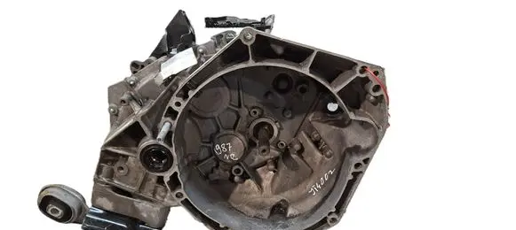 Dacia Duster II Manual 6 speed gearbox S27612987 JT4002