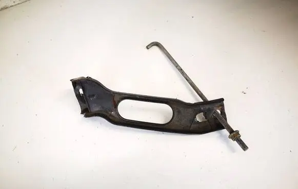 Battery bracket
