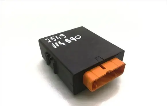Toyota Corolla E110 Door control unit/module 85980-02021 05810810