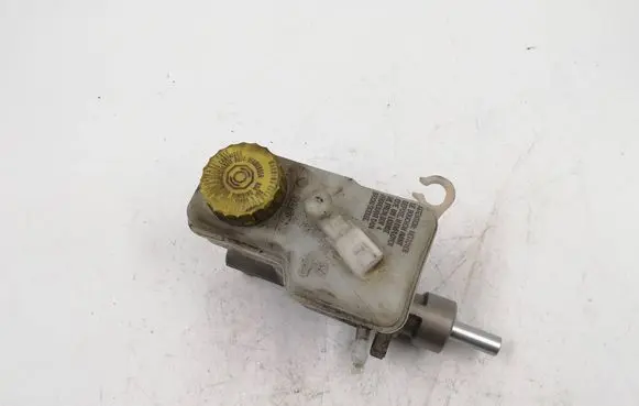 Volkswagen Fox Master brake cylinder 0204221082