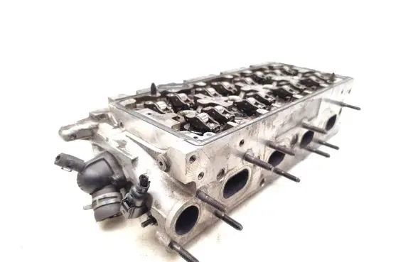 Audi A3 S3 8V Engine head 04L103373E