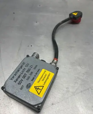 Mercedes-Benz E W211 Xenon control unit/module 5DV00776021