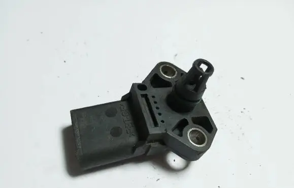 Volkswagen Touran I Air pressure sensor 038906051B 0281002399