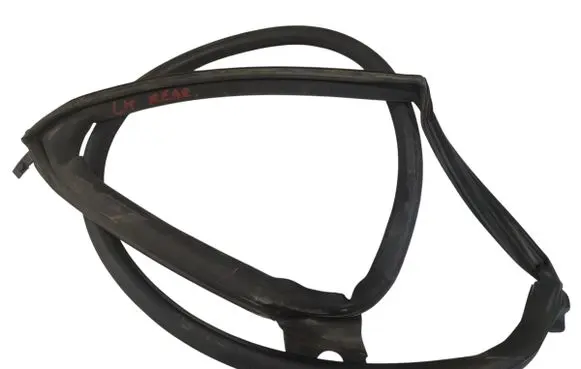 Tesla Model S Rear door rubber seal (on body)