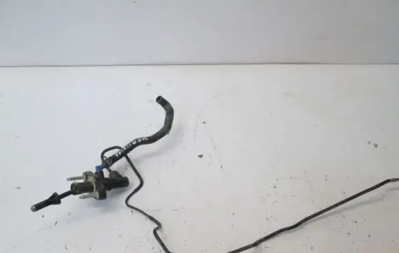 Toyota Yaris Clutch slave cylinder 