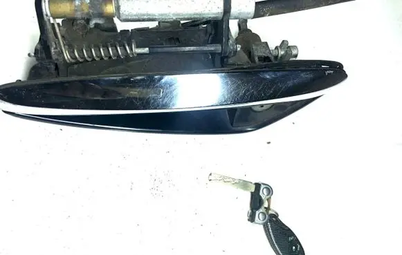 Alfa Romeo 159 Front door exterior handle 156079281 29067839