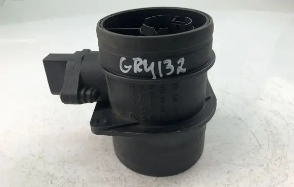 Audi A4 S4 B7 8E 8H Mass air flow meter 074906461B