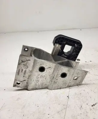 BMW X3 G01 Radiator mount bracket 7399966 16808314
