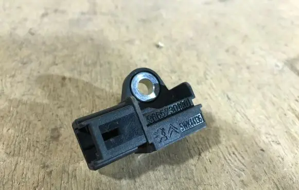 Peugeot 508 Airbag deployment crash/impact sensor 9665730180 5WK44136