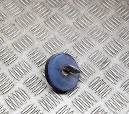 Opel Movano A Fuel tank cap