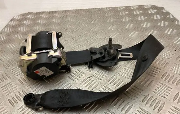 Land Rover Discovery 5 Front seatbelt HY3261B09AC