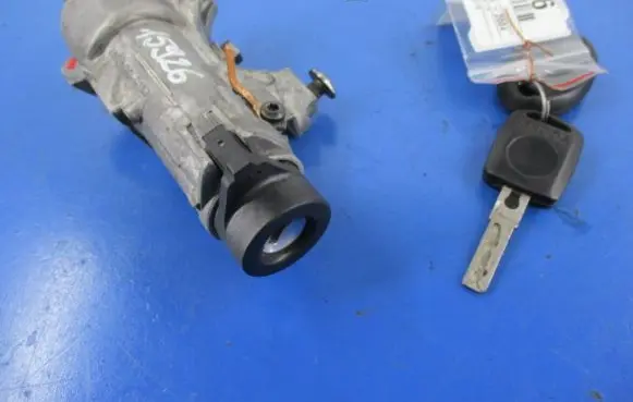 Skoda Fabia Mk1 (6Y) Ignition lock 4D0905851C