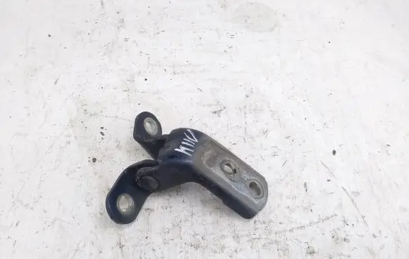 Toyota Prius (XW30) Front door upper hinge