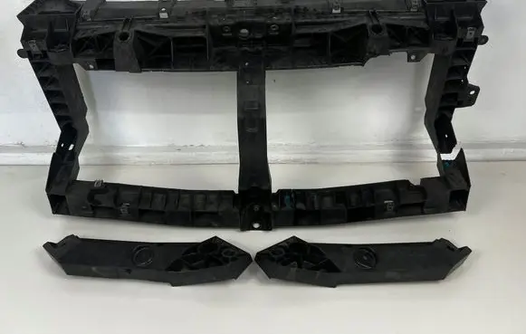 Renault Trafic III (X82) Radiator support slam panel bracket 625001299R