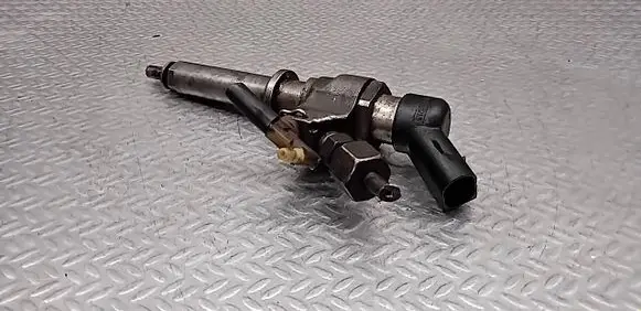 Peugeot 307 Fuel injector 9636819380