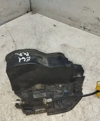 BMW 5 E60 E61 Front door lock 7167065