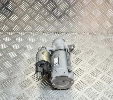 BMW 5 F10 F11 Starter motor 4280009130 7631558