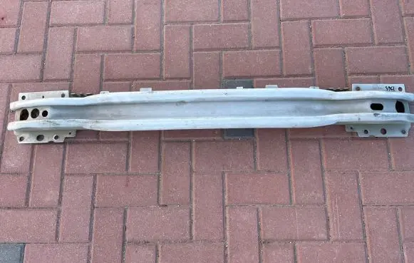 Volvo XC60 Front bumper cross member 31420227