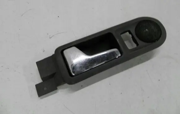 Volkswagen PASSAT B5 Rear door interior handle 