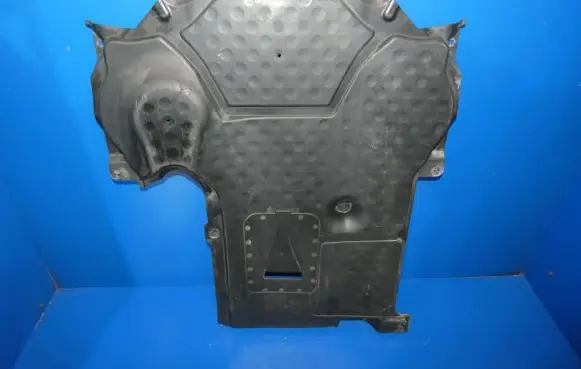 Mercedes-Benz CLS C218 X218 Other engine bay part a2125241925