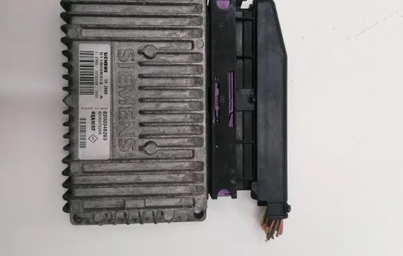 Renault Megane II Engine control unit/module 8200272204 8200348263 S118058312