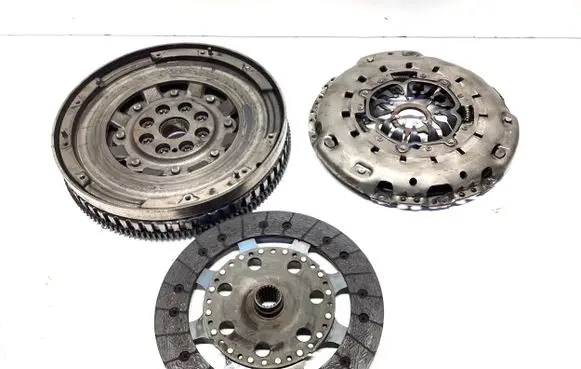 Nissan Qashqai+2 Clutch set kit 124060110 415056410