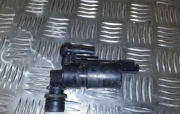 Dacia Logan II Windscreen/windshield washer pump 286203634R