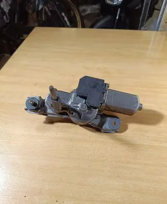 Toyota Corolla E120 E130 Rear window wiper motor 8513002020 1592006210