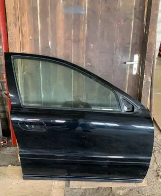Volvo S60 Front door 