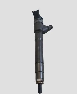 Nissan X-Trail T31 Fuel injector 0445110546