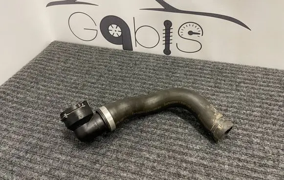 Mercedes-Benz Vito Viano W447 Engine coolant pipe/hose A4475010982