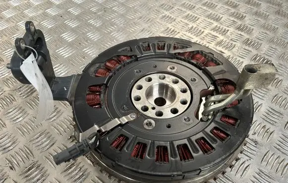 Volvo XC90 Generator/alternator 31473617
