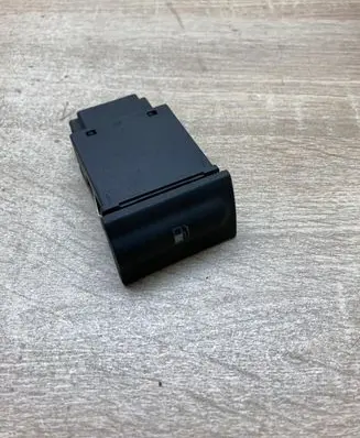 Skoda Octavia Mk2 (1Z) Windscreen/window heater switch 1U0959833C