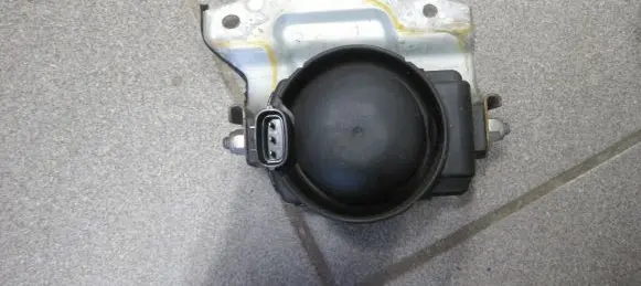 Toyota Land Cruiser (J120) Alarm system siren 8904060020