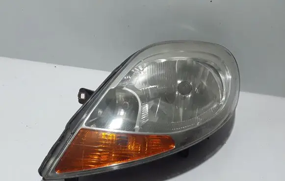 Renault Trafic II (X83) Headlight/headlamp 8200701359