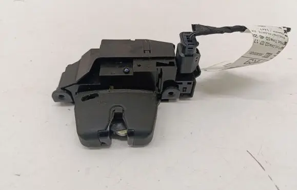Opel Crossland X Tailgate/trunk/boot lock/catch/latch 39089635