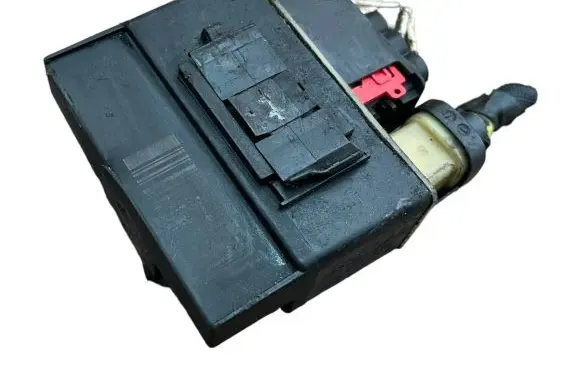 Citroen C4 I Glow plug pre-heat relay 9652021180