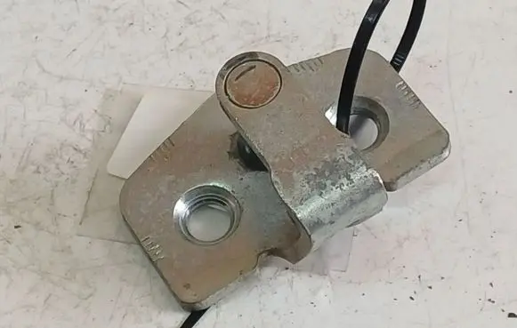 Opel Astra H Rear door lock loop/hook striker 