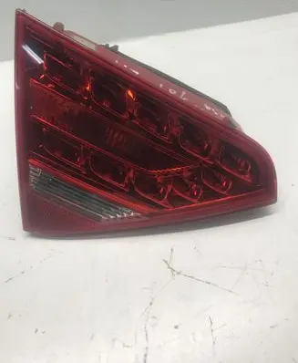 Audi A5 8T 8F Tailgate rear/tail lights 8T0945093B