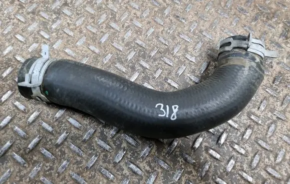 Chrysler Pacifica Engine coolant pipe/hose