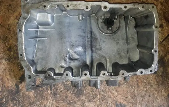 Audi A4 S4 B7 8E 8H Oil sump 03G103603J
