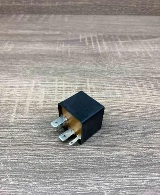 Volvo S40, V40 Other relay 8JA00698600