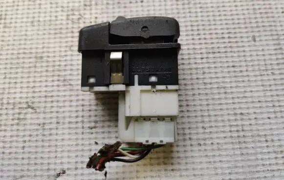 Volvo S70 V70 V70 XC Sunroof switch 9162950 97W34K