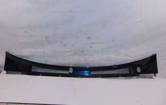 Nissan Patrol Y61 Wiper trim 66812VB000