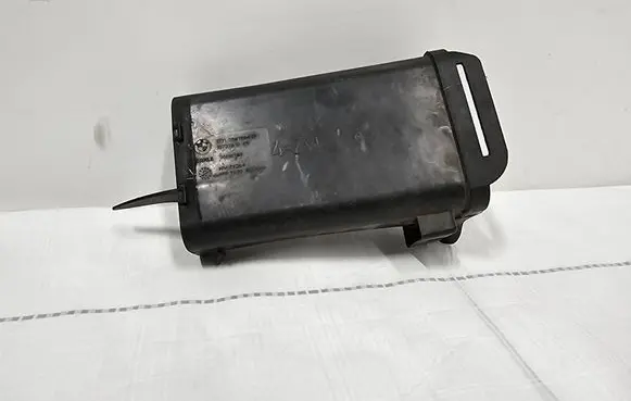 BMW 2 F22 F23 Air intake duct part 7597584 70516743 10737810