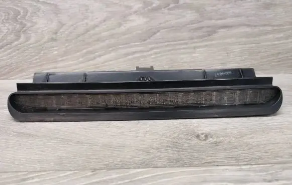 Volvo S70 V70 V70 XC Third/center stoplight 9151490