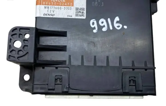 Toyota Auris 150 Air conditioning/heating control unit 8865002430 MB1776003703