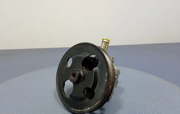 Suzuki Grand Vitara I Power steering pump 
