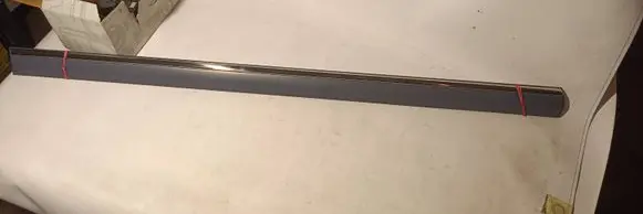 Mercedes-Benz C W202 Front door trim (molding) A2026909362